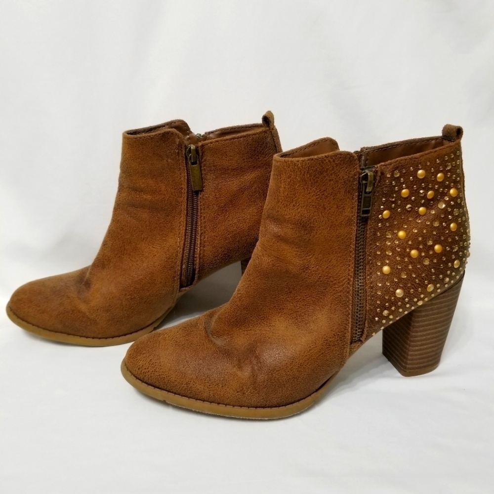 ✨ MAURICES Brandy embellished heeled bootie